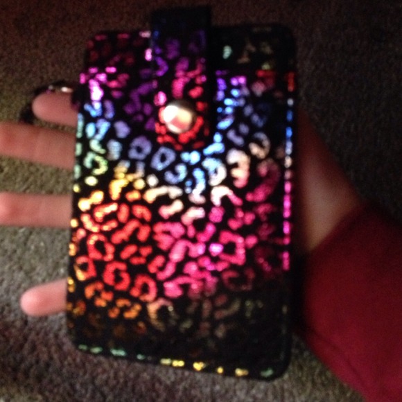 Multicolored leopard coin with ID slot - Picture 2 of 4