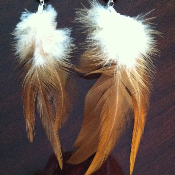 NWOT Pink Stone & Feather Earrings - Picture 3 of 4
