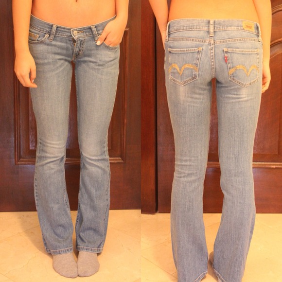 Levi's light wash boot jeans