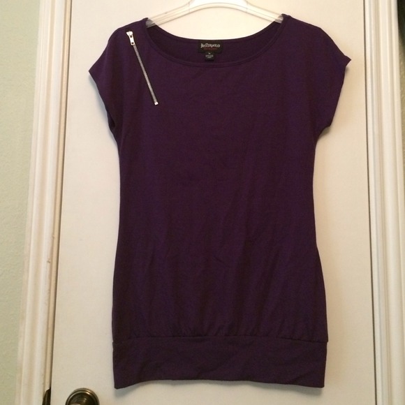 Dark Purple Tunic with Zipper design!