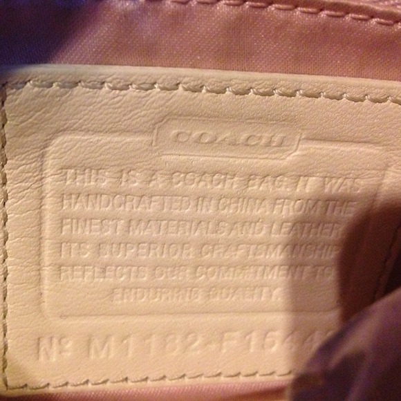 SOLD 🌸Coach Ashley Style Purse🌸 - Picture 4 of 4