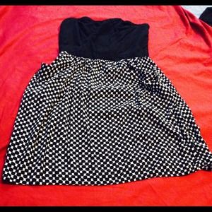 Cute black summer dress!