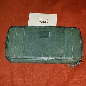 Fossil wallet