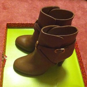 TORY BURCH Ankle booties