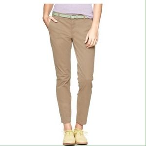 ⚡️FLASH SALE⚡️NWOT Skinny Mini Khakis by Gap