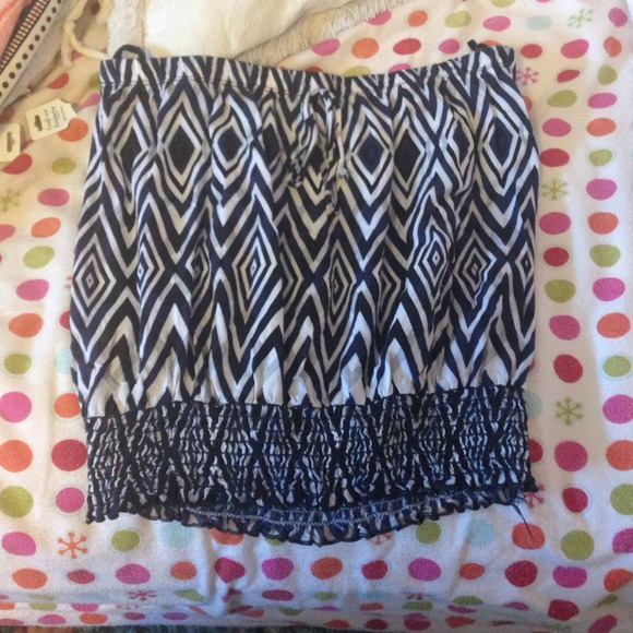 Strapless top with diamonds and scrunchy bottom
