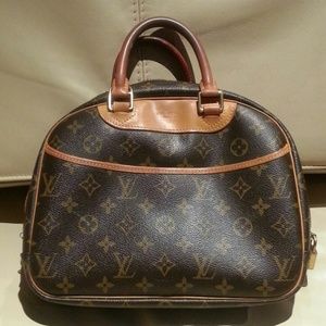 LOUIS VUITON DEAUVILLE MONOGRAM HANDBAG