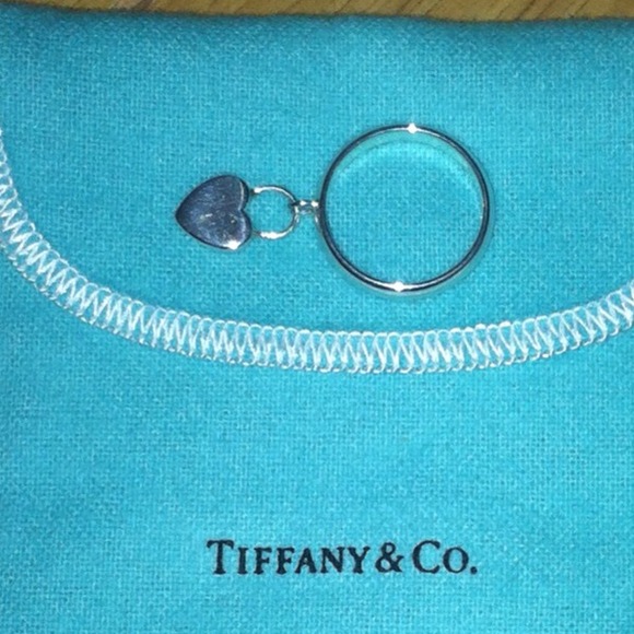 **SOLD**Tiffany & Co. Heart Lock Dangle Ring - Picture 2 of 4