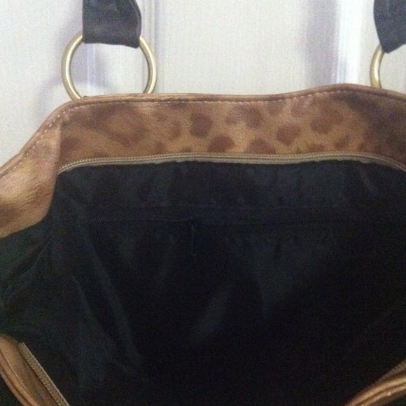 Handbag - Picture 3 of 3