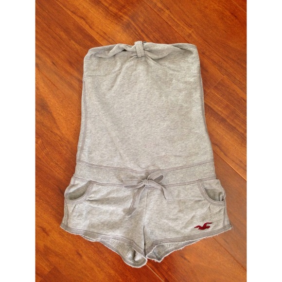 Hollister romper