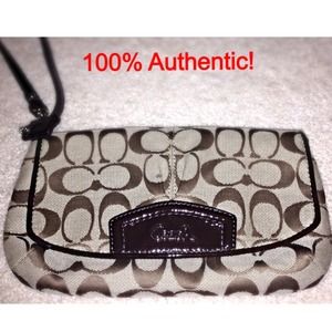 🎈FLASH SALE 🎈Coach Large Size Wristlet