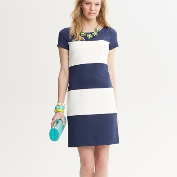 SOLD in Bundle Banana  Republic Rugby Dress HP1/22