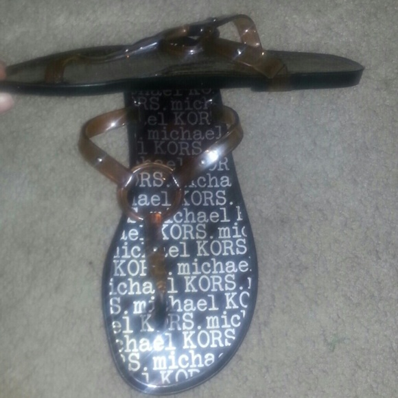 Bundled! @reserved till 2/20Michael Kors sandals - Picture 2 of 4