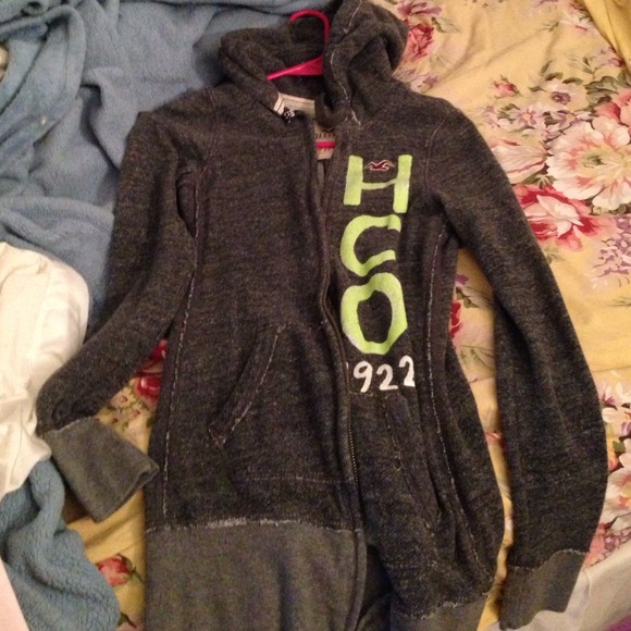 Hollister sweatshirt