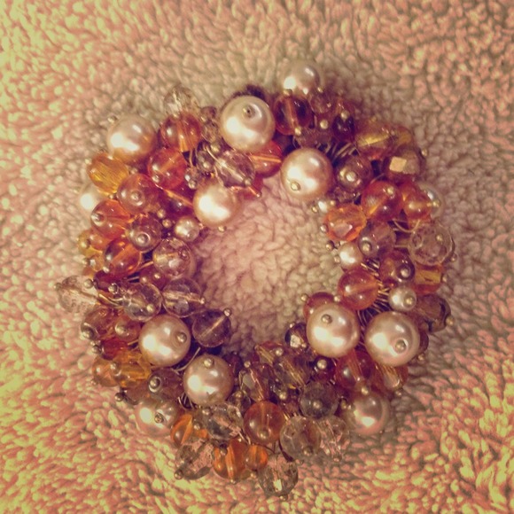 Glamorous amber bracelet
