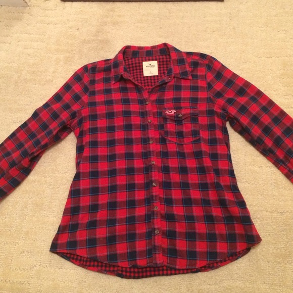 Navy and red plaid Hollister flannel