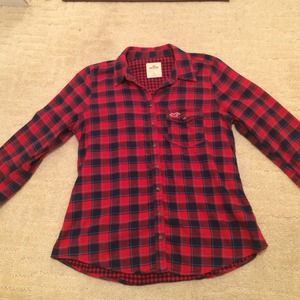 Navy and red plaid Hollister flannel