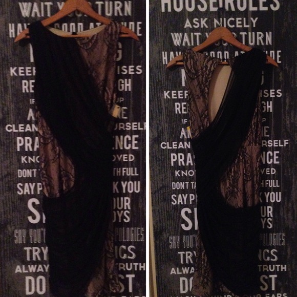 A&O lace silk chiffon draped 'Reika' bandage dress - Picture 2 of 4