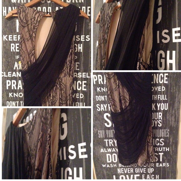 A&O lace silk chiffon draped 'Reika' bandage dress - Picture 3 of 4