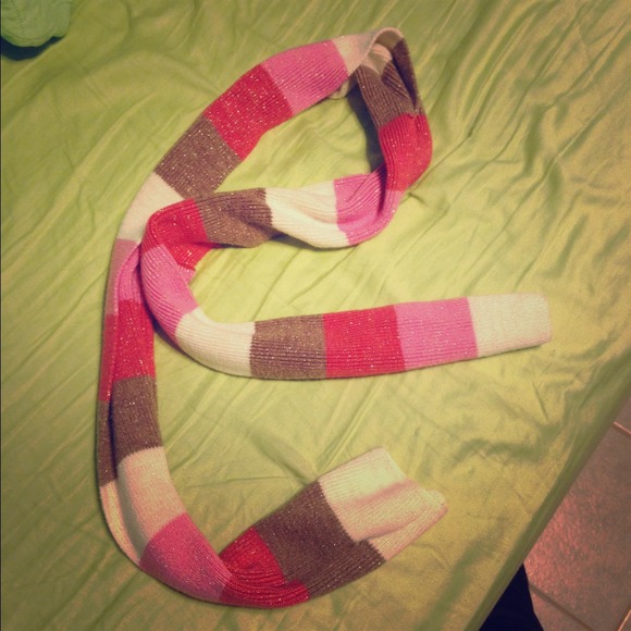 🚫SOLD🚫Aeropostale scarf