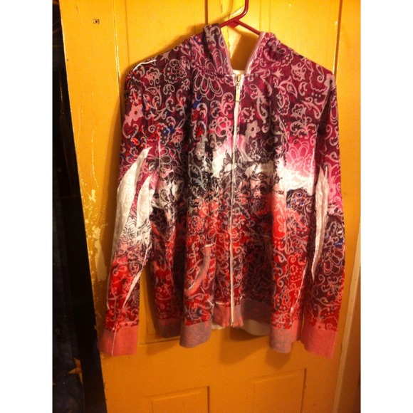 SOLD - ✨SALE✨Printed Fashion Bug Hoodie