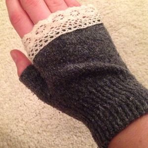 Crochet fingerless gloves