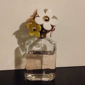 Daisy Eau so fresh perfume on hold