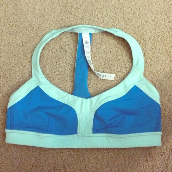 SOLD! Lululemon sports bra size 4