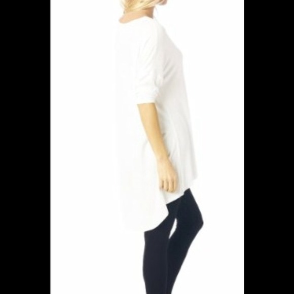 White Knit High-Low Tunic Blouse w/ 3/4 Sleeves🎀 - Picture 3 of 4