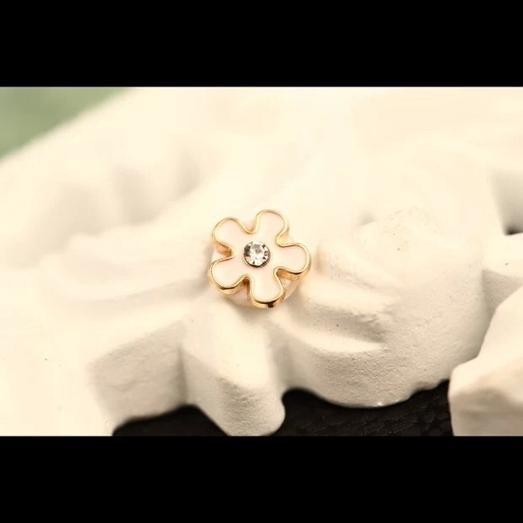 🌟iPhone Home Button Sticker - Picture 3 of 3