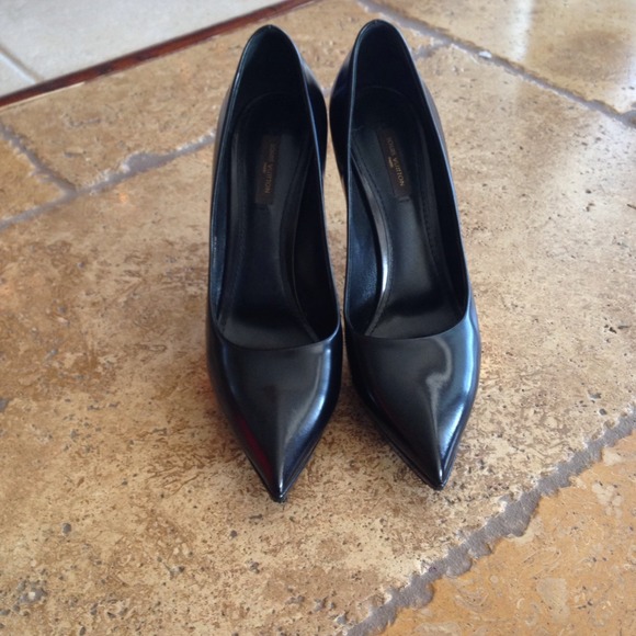 👠LOUIS VUITTON👠 BLACK HEELS ✔️Sexy ✔️Fabulous - Picture 3 of 4