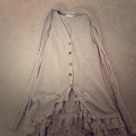 Sleeveless cardigan