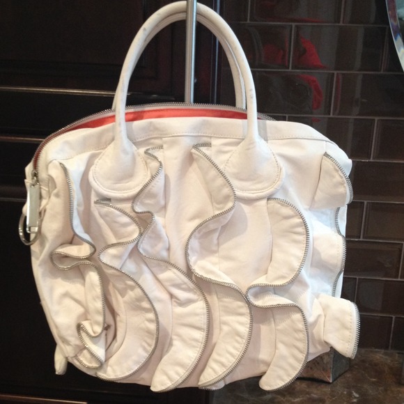Brand new Steve Madden bag in white - Picture 2 of 4