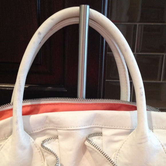 Brand new Steve Madden bag in white - Picture 3 of 4