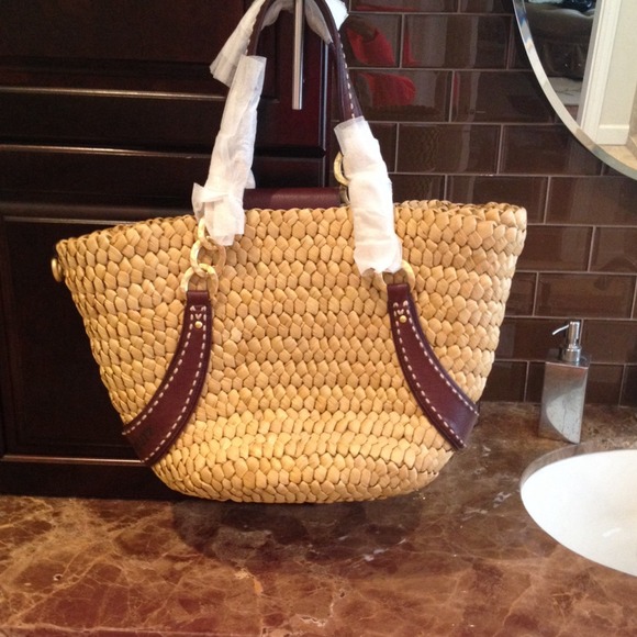 Price reduced*Gorgeous basket weave juicy purse - Picture 3 of 4