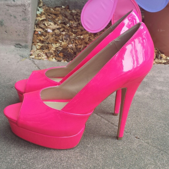 Shoedazzle Hot Pink Platform Heels!!