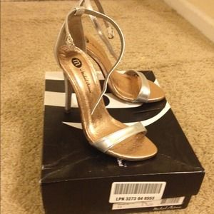 Michael Antonio Jaxine heels