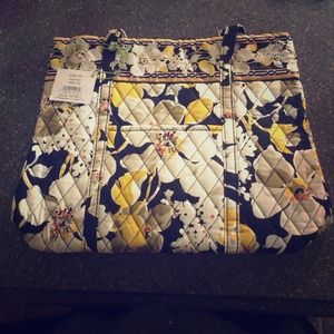 🙊 REDUCED 🙊 NEW Vera Bradley Holiday Tote