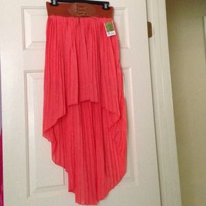 Hi low peach skirt
