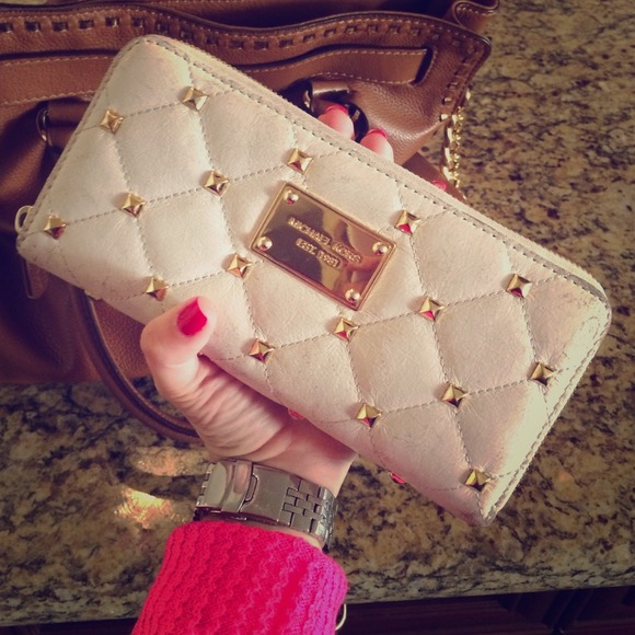 REDUCED! Michael Kors wallet