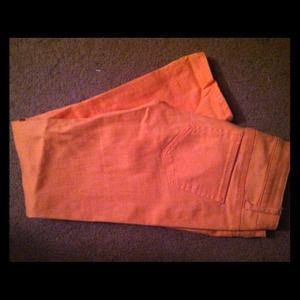Peach Colored Crop Pants/Capri Pants Size 3