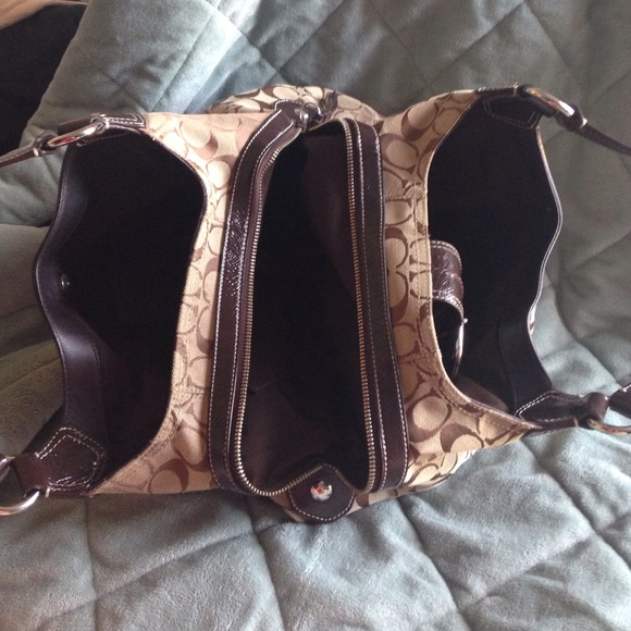 Coach handbag! authentic - Picture 2 of 4