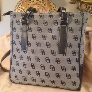 DOONEY & BOURKE HANDBAG