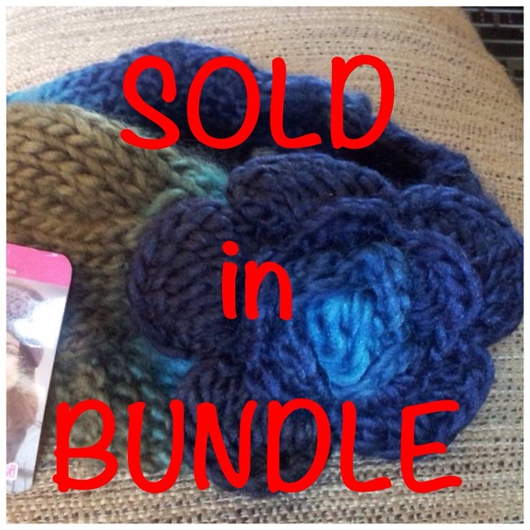 SOLD IN BUNDLE! Crochet flower headband