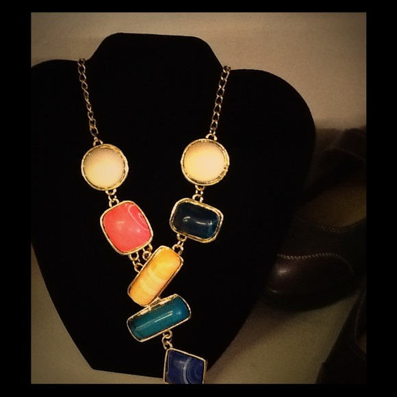 Colorful chunky necklace