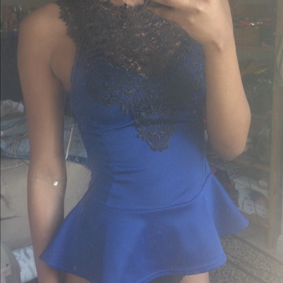 Blue peplum top with black lace - Picture 2 of 2