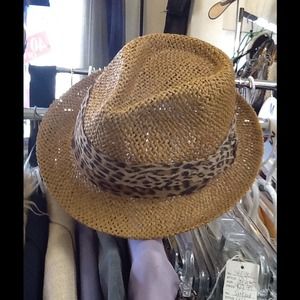 Straw leopard fedora hat