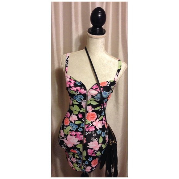 Floral print thin strap body-con dress