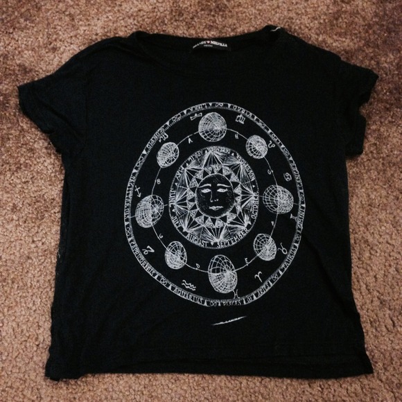 Brandy Melville print tee