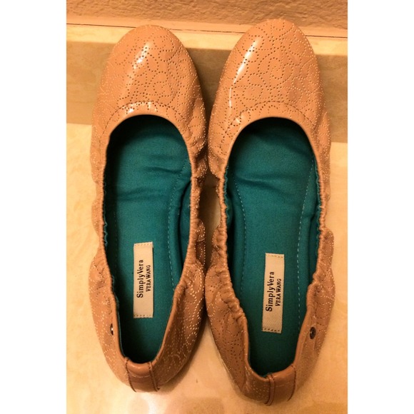Vera Wang Tan Ballet Flats